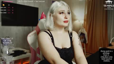 Snapshot of wounded_goddess chatting on October 14, 2025, 7:47 pm Goddess Sophy online show from October 14, 2025, 7:47 pm