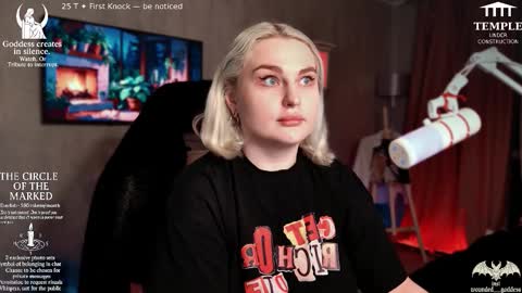 Goddess Sophy online show from November 13, 2025, 8:41 pm