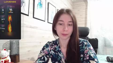 Anna  online show from September 23, 2025, 7:44 am