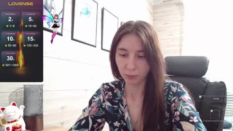 Anna  online show from October 1, 2025, 8:42 am