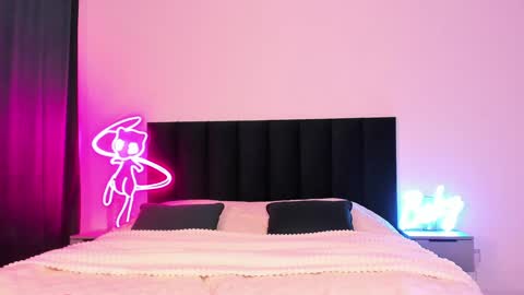 Emi online show from December 18, 2024, 2:10 am