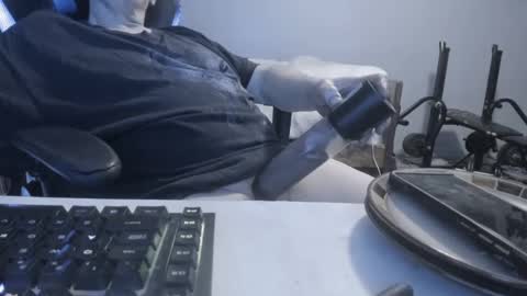 Snapshot of wowsers2022 chatting on February 7, 2025, 2:40 am wowsers2022 online show from February 7, 2025, 2:40 am