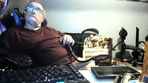 Snapshot of wowsers2022 chatting on September 28, 2025, 5:02 am wowsers2022 online show from September 28, 2025, 5:02 am