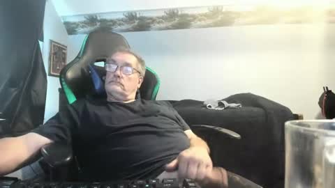 Snapshot of wowsers2022 chatting on October 11, 2025, 3:10 pm wowsers2022 online show from October 11, 2025, 3:10 pm