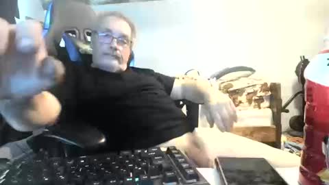 Snapshot of wowsers2022 chatting on October 14, 2025, 8:09 pm wowsers2022 online show from October 14, 2025, 8:09 pm