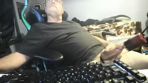 Snapshot of wowsers2022 chatting on October 15, 2025, 8:14 am wowsers2022 online show from October 15, 2025, 8:14 am