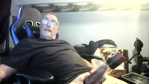 Snapshot of wowsers2022 chatting on October 20, 2025, 8:15 am wowsers2022 online show from October 20, 2025, 8:15 am