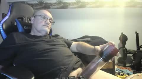 Snapshot of wowsers2022 chatting on October 22, 2025, 8:14 am wowsers2022 online show from October 22, 2025, 8:14 am