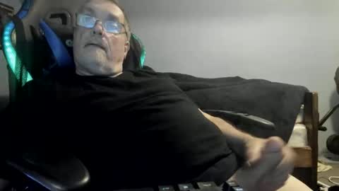 Snapshot of wowsers2022 chatting on November 5, 2025, 3:06 am wowsers2022 online show from November 5, 2025, 3:06 am