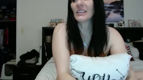 Crystal Lake online show from October 4, 2025, 6:33 am