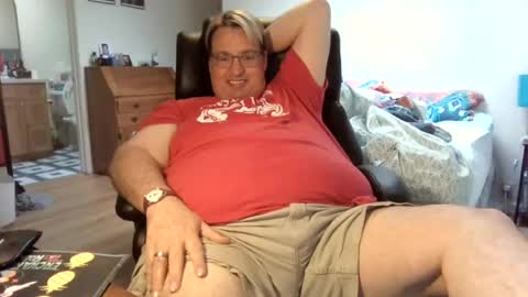 Snapshot of wrensworldx chatting on August 1, 2026, 11:14 pm Wren VX online show from August 1, 2026, 11:14 pm
