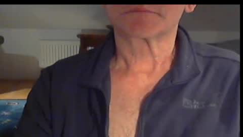 Snapshot of wuki123 chatting on March 6, 2025, 9:42 pm Wuki online show from March 6, 2025, 9:42 pm