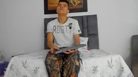 wyatt online show from January 14, 2026, 12:00 pm