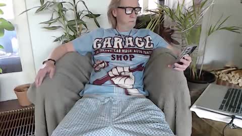 WyattEarp64 online show from April 21, 2026, 8:31 am