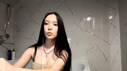 Snapshot of wynellmchorse chatting on April 16, 2026, 12:50 pm Kate online show from April 16, 2026, 12:50 pm