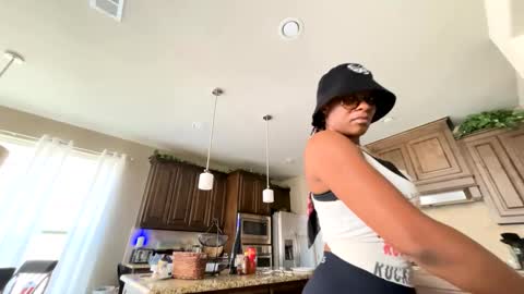 Wynter Heat online show from September 18, 2025, 8:44 pm