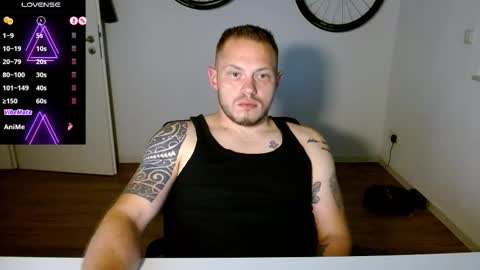 x19marco93x online show from October 14, 2025, 7:47 pm