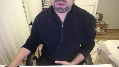 Mr. Lonely online show from October 28, 2025, 10:45 pm