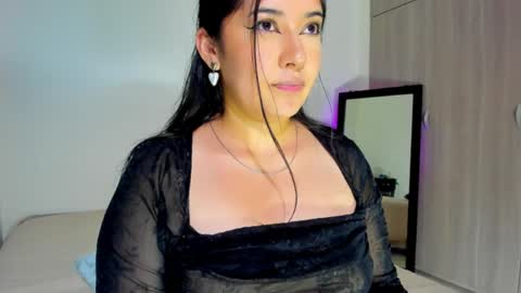 Snapshot of x_adeline_ chatting on May 20, 2026, 3:24 am Adeline online show from May 20, 2026, 3:24 am