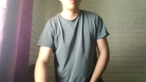 Snapshot of x_andrescam chatting on October 8, 2025, 8:17 pm x_andrescam online show from October 8, 2025, 8:17 pm