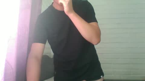 Snapshot of x_andrescam chatting on January 8, 2026, 9:28 pm x_andrescam online show from January 8, 2026, 9:28 pm