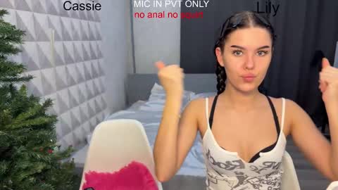 wiwi clap clap cat baby girl online show from January 9, 2026, 6:10 pm