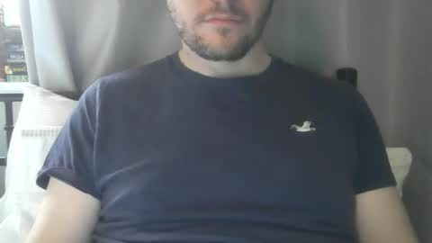 Snapshot of x_yes chatting on November 4, 2025, 12:15 pm x_yes online show from November 4, 2025, 12:15 pm