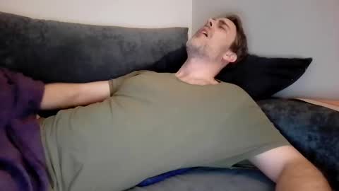 xalegarmax online show from December 14, 2024, 6:24 am