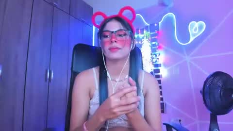 Snapshot of xallysonx_ chatting on February 8, 2025, 2:16 pm XALLYSONX online show from February 8, 2025, 2:16 pm