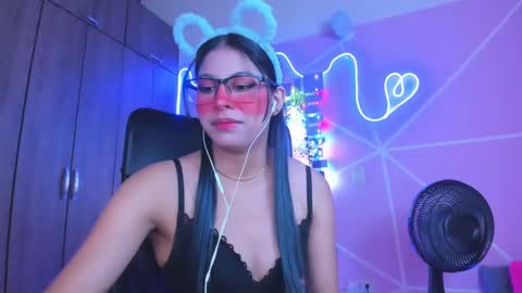 Snapshot of xallysonx_ chatting on February 11, 2025, 11:32 am XALLYSONX online show from February 11, 2025, 11:32 am