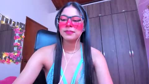 Snapshot of xallysonx_ chatting on September 15, 2025, 11:32 am XALLYSONX online show from September 15, 2025, 11:32 am