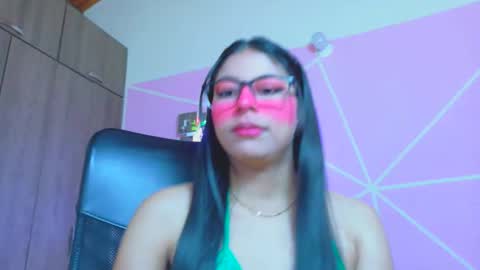 Snapshot of xallysonx_ chatting on April 23, 2026, 11:53 am XALLYSONX online show from April 23, 2026, 11:53 am
