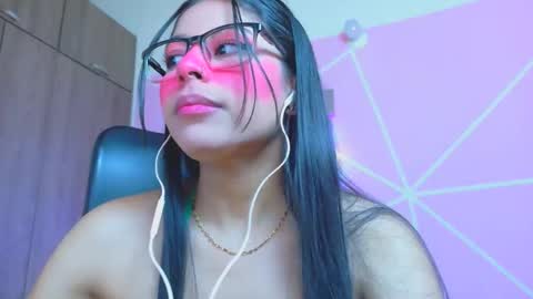Snapshot of xallysonx_ chatting on April 23, 2026, 12:29 pm XALLYSONX online show from April 23, 2026, 12:29 pm