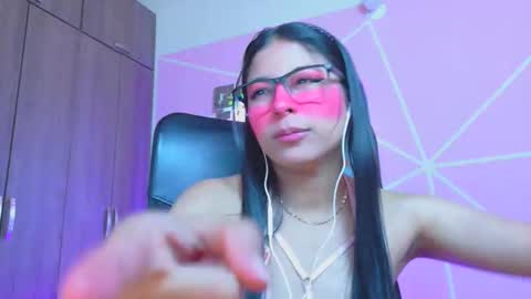 Snapshot of xallysonx_ chatting on April 25, 2026, 1:41 pm XALLYSONX online show from April 25, 2026, 1:41 pm