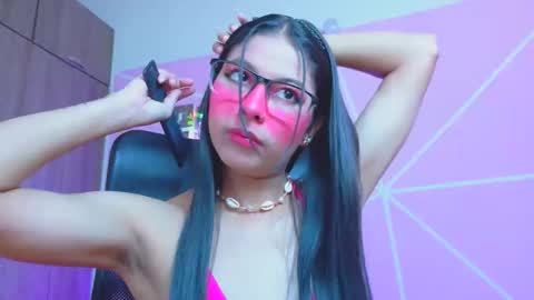 Snapshot of xallysonx_ chatting on April 30, 2026, 12:00 pm XALLYSONX online show from April 30, 2026, 12:00 pm