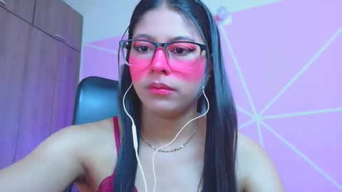 Snapshot of xallysonx_ chatting on May 1, 2026, 12:10 pm XALLYSONX online show from May 1, 2026, 12:10 pm