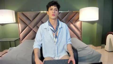 xam_collen online show from March 4, 2026, 7:53 pm