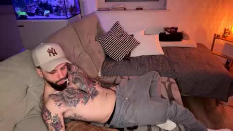 xamrelgneal online show from April 4, 2026, 6:38 pm