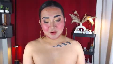 Nira   NOT INTO CHEAP GUYS  online show from September 15, 2025, 8:42 pm