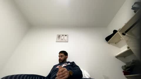 xavi3200 online show from December 4, 2024, 1:42 pm