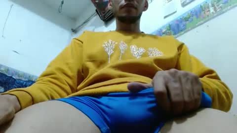 Snapshot of xavicock24 chatting on December 10, 2024, 5:50 am xavicock24 online show from December 10, 2024, 5:50 am