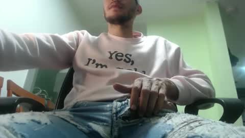 Snapshot of xavicock24 chatting on November 6, 2025, 1:06 am xavicock24 online show from November 6, 2025, 1:06 am