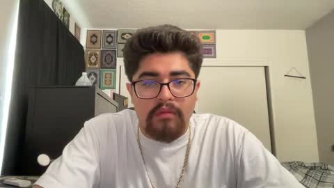 xavier_1169 online show from September 18, 2025, 4:09 pm