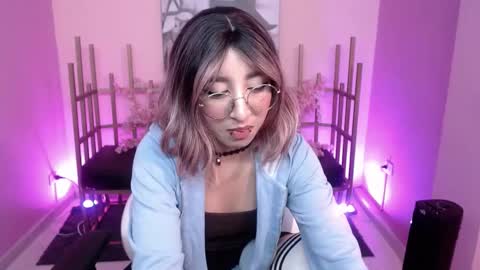 Xayah online show from February 18, 2025, 1:55 pm