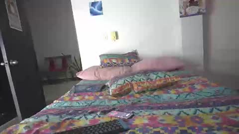 Snapshot of xayah_y_rakan chatting on December 28, 2024, 4:08 am xayah_y_rakan online show from December 28, 2024, 4:08 am