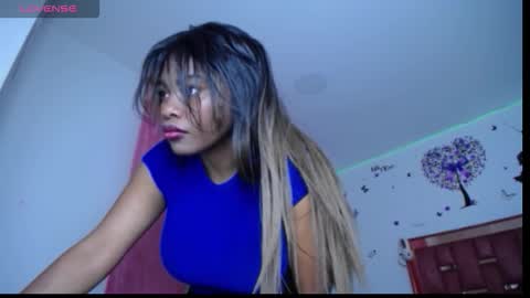 xayu online show from October 6, 2025, 9:51 am