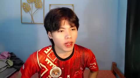 xcharls08 online show from June 24, 2026, 6:23 am