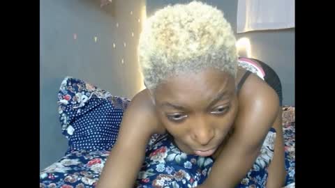 xcreamypussy online show from February 10, 2025, 11:34 pm