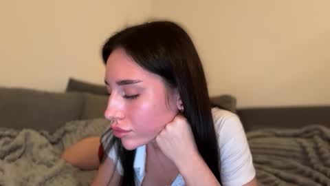 XCuteXbunny online show from October 13, 2025, 5:57 pm