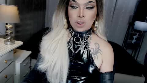 Zhavia online show from January 5, 2026, 5:27 pm